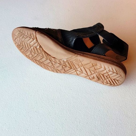 NWT Miz Mooz NYC Fifi Sandal in Black - Picture 4 of 7
